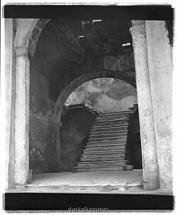 Mantanza-Stairs